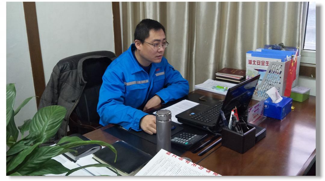 凝心聚力推動新疆宜化全面復(fù)產(chǎn)(圖2) 凝心聚力推動新疆宜化全面復(fù)產(chǎn)(圖2)