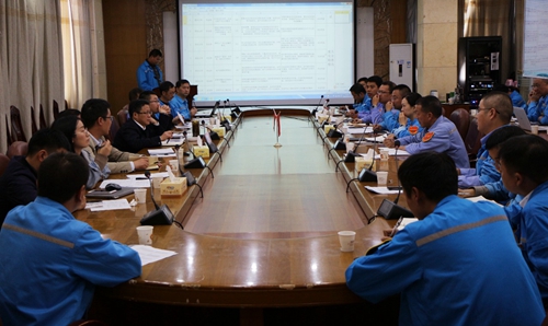 王大真深入股份公司新項目現(xiàn)場并召開技改項目評審會(圖3) 王大真深入股份公司新項目現(xiàn)場并召開技改項目評審會(圖3)