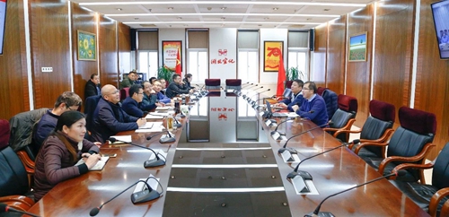 宜化集團(tuán)召開(kāi)12月安全環(huán)保例會(huì)(圖1) 宜化集團(tuán)召開(kāi)12月安全環(huán)保例會(huì)(圖1)