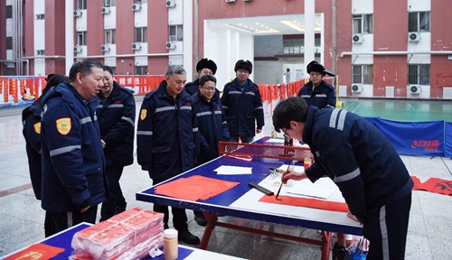 宜昌市領(lǐng)導(dǎo)王應(yīng)華、王大真一行到新疆宜化調(diào)研走訪(圖4)