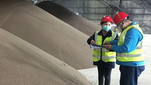 股份公司:履職盡責(zé)克難攻堅 抓好磷肥生產(chǎn)保供應(yīng)(圖2) 股份公司:履職盡責(zé)克難攻堅 抓好磷肥生產(chǎn)保供應(yīng)(圖2)