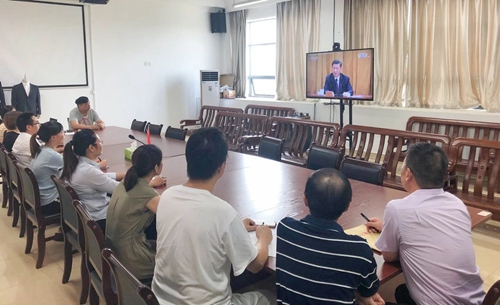 向抗疫英雄致敬！宜化集團(tuán)組織收看全國(guó)抗擊新冠肺炎疫情表彰大會(huì)(圖13)