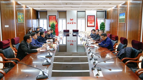 上海雅仕董事長孫望平一行到訪宜化集團(tuán)(圖1)