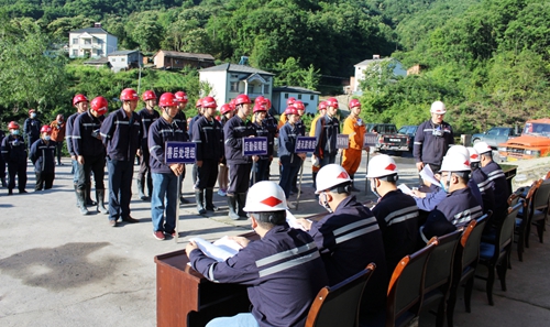 礦業(yè)公司：思維碰撞、經(jīng)驗共享，講出班組安全管理標(biāo)準(zhǔn)化建設(shè)好辦法(圖3)