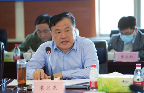 袁衛(wèi)東率領(lǐng)宜昌市黨政代表團(tuán)到新疆宜化調(diào)研指導(dǎo)(圖4) 袁衛(wèi)東率領(lǐng)宜昌市黨政代表團(tuán)到新疆宜化調(diào)研指導(dǎo)(圖4)