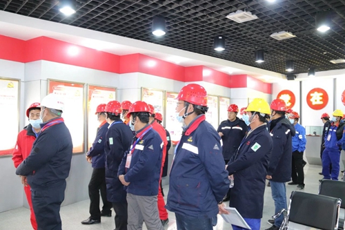 青海省應(yīng)急管理廳在青海宜化舉辦全省危險(xiǎn)化學(xué)品企業(yè)化工過程安全管理先進(jìn)技術(shù)實(shí)踐經(jīng)驗(yàn)交流學(xué)習(xí)觀摩會(huì)(圖2)