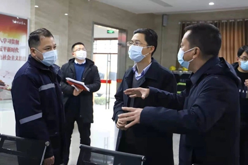 宜都市委副書記、市長李澤剛到楚星公司慰問市拔尖人才(圖1)