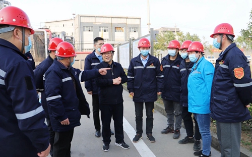 王大真除夕到松滋肥業(yè)和楚星公司走訪慰問(圖6) 王大真除夕到松滋肥業(yè)和楚星公司走訪慰問(圖6)