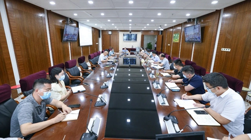 集團召開8月份安全例會(圖1) 集團召開8月份安全例會(圖1)