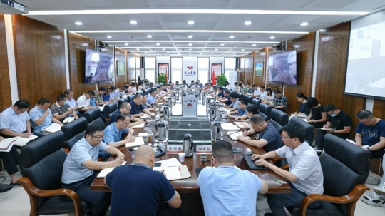 王大真在集團(tuán)行政例會上強(qiáng)調(diào):穩(wěn)住基本盤 創(chuàng)造新業(yè)績(圖1) 王大真在集團(tuán)行政例會上強(qiáng)調(diào):穩(wěn)住基本盤 創(chuàng)造新業(yè)績(圖1)