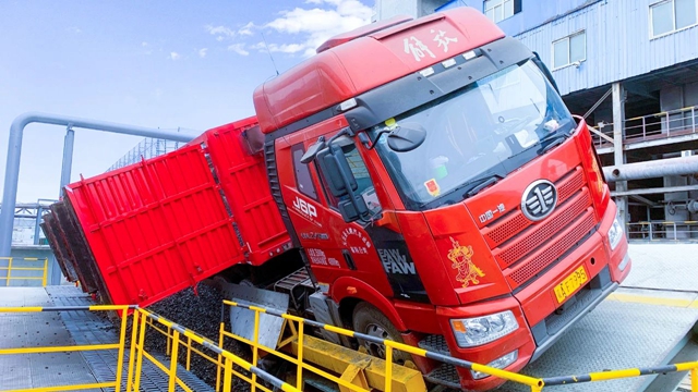 現(xiàn)場(chǎng)無(wú)人化！新疆宜化自動(dòng)卸車系統(tǒng)上線(圖2)