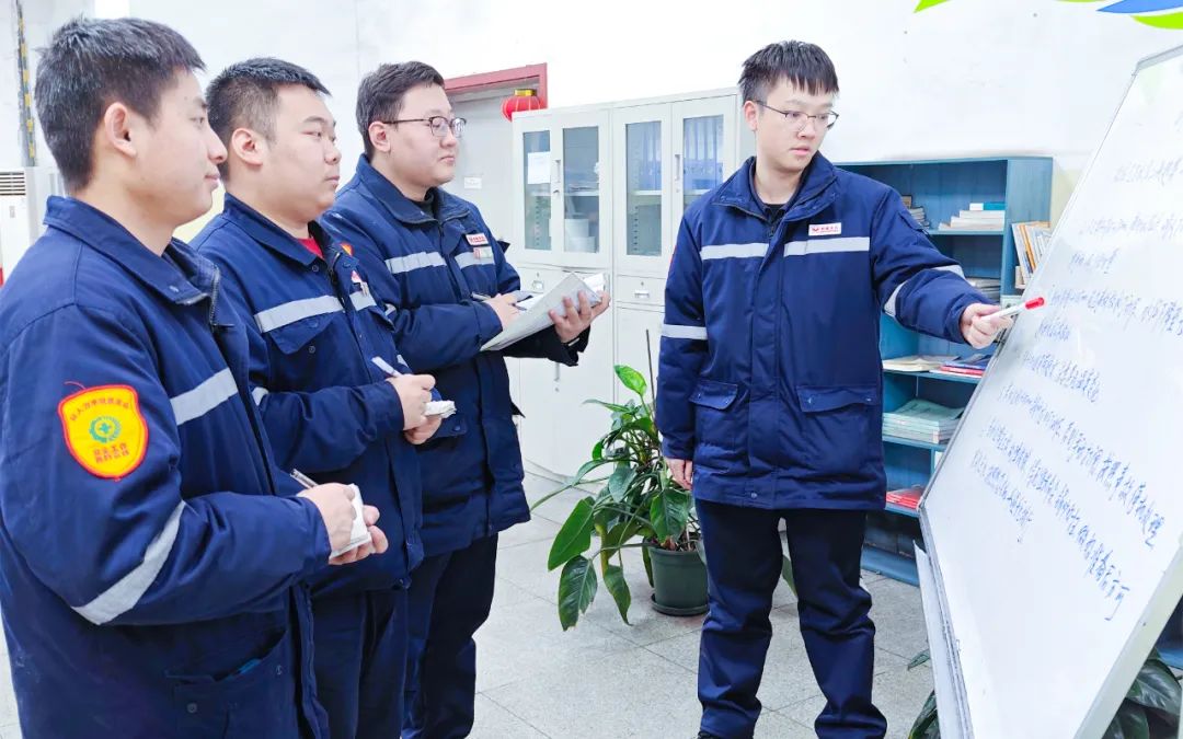 新疆宜化熱電分廠發(fā)電三班：夯實班組基礎，推進自主管理(圖3)