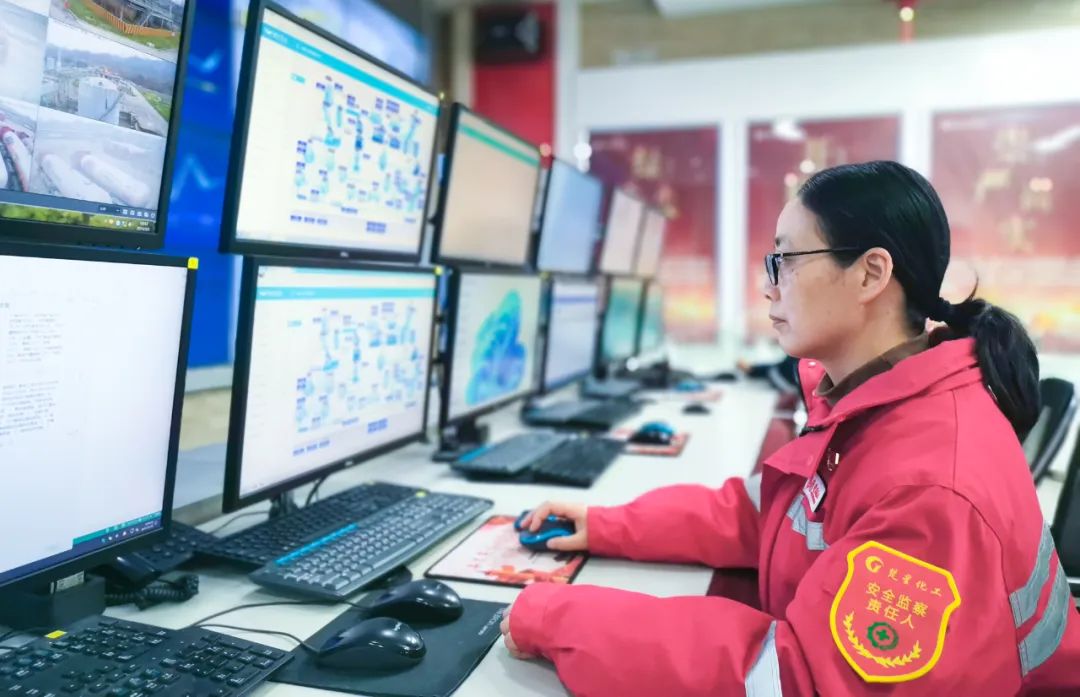 【三八特輯】楚星公司王芳：柔肩擔重任，為公司安全生產(chǎn)穩(wěn)定貢獻巾幗力量(圖4)