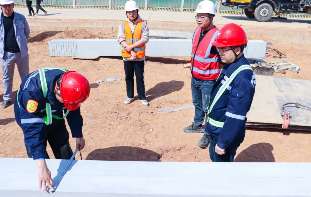 工程建設跑出加速度！磷化工項目預制管廊開始安裝(圖3)