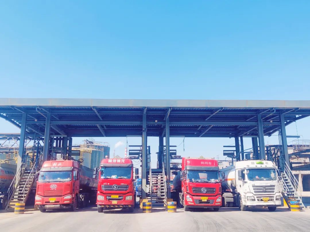 喜訊！內(nèi)蒙宜化醫(yī)藥級(jí)鹽酸成功下線(圖4)