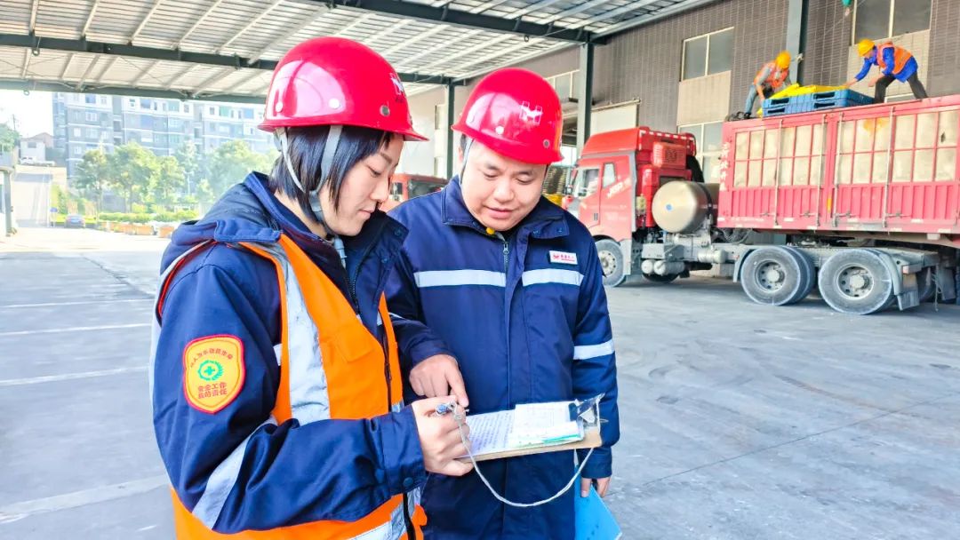 楚星公司生產(chǎn)技術(shù)黨支部：瞄準“靶點”發(fā)力，織密監(jiān)督網(wǎng)絡(luò)(圖4)