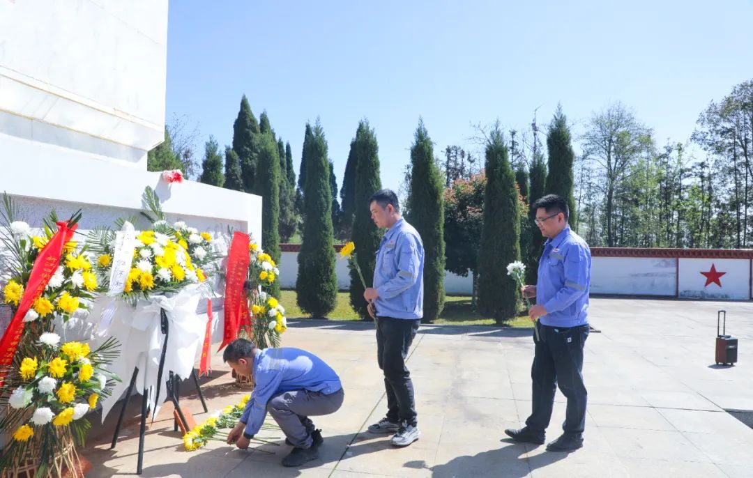 傳承紅色基因賡續(xù)紅色血脈！松滋肥業(yè)開展清明祭英烈主題黨日活動(圖4)