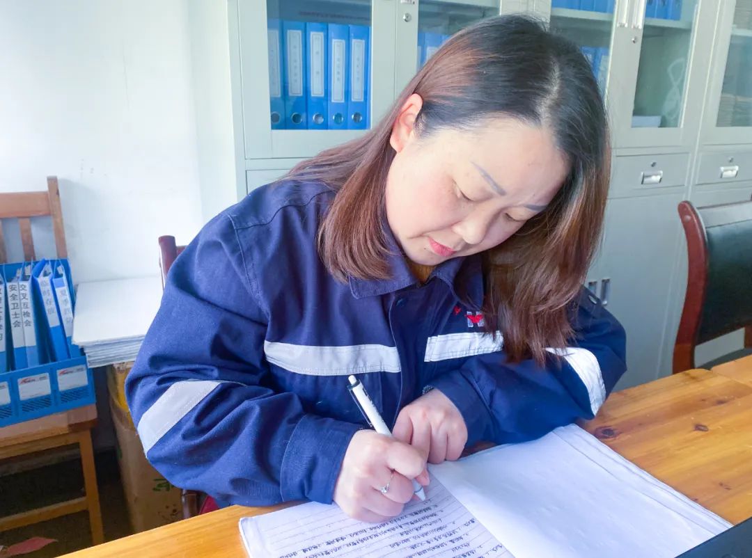 【宜化榜樣】宜化礦業(yè)黃小燕：礦山里的“黃督督”，安全上的內(nèi)當(dāng)家(圖5)