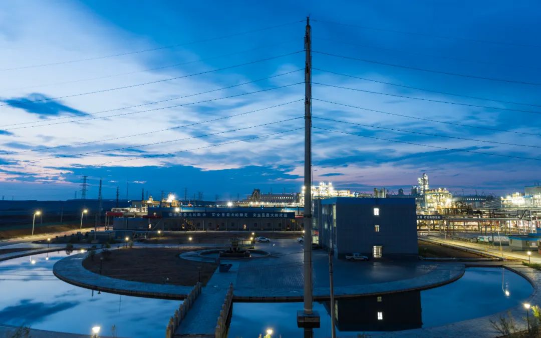 夜幕下的新疆宜化，有著別樣風情(圖4)