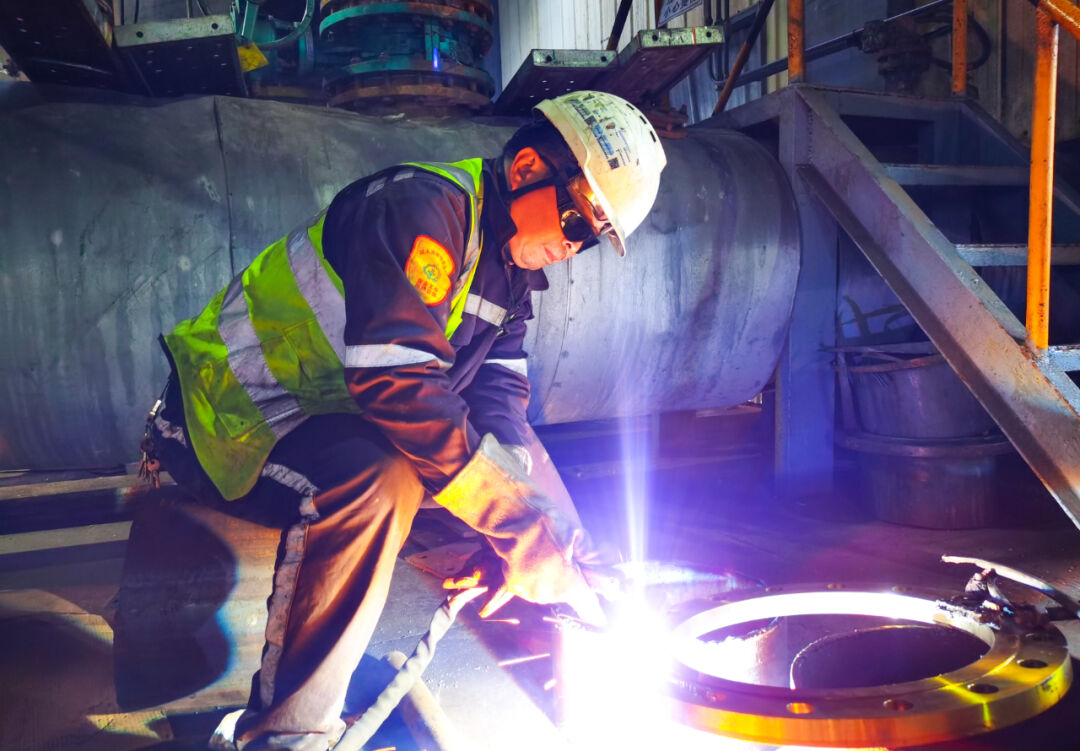 新疆宜化：直擊大修一線，看他們奮戰(zhàn)的身影(圖6)