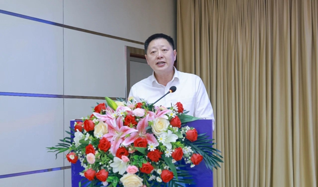 增值引領共贏疆來！2024宜化宜冠滴品牌戰(zhàn)略發(fā)布會在新疆輪臺縣成功舉行(圖2)