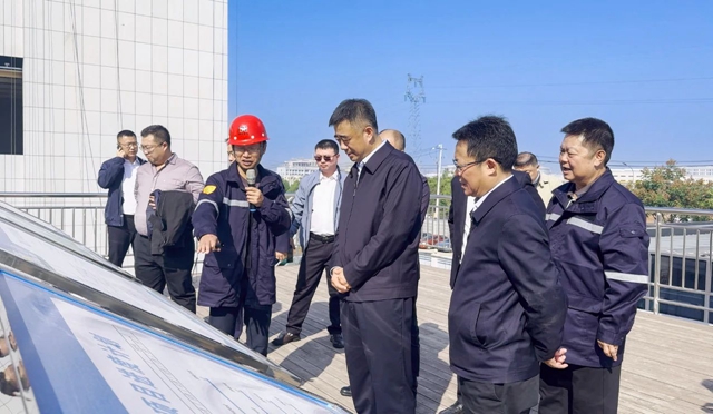 黑龍江省供銷合作社理事會主任趙勵軍、倍豐集團董事長徐陽一行到訪宜化集團(圖1)