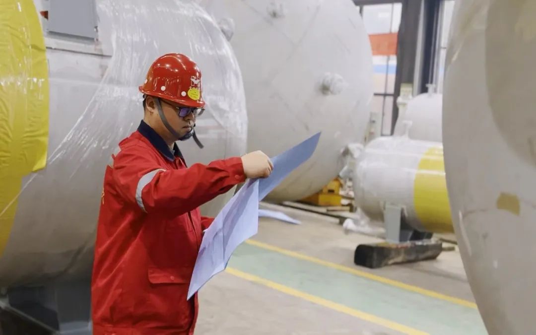 【管理標兵】化機公司黃亞華：扎根一線勤鉆研，履職盡責勇?lián)?圖4)