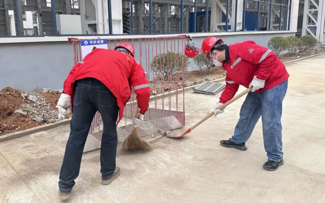 化機(jī)公司開展學(xué)雷鋒志愿服務(wù)活動(dòng)(圖2) 圖片