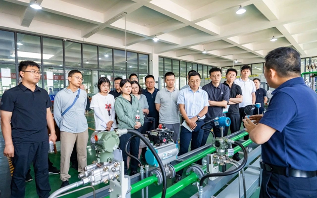 應(yīng)急管理人員齊聚宜化職業(yè)培訓(xùn)中心 共筑?；袠I(yè)安全防線(圖1)