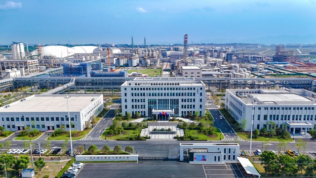 打造綠色智能標(biāo)桿！湖北宜化磷化工項目竣工投產(chǎn)(圖1)