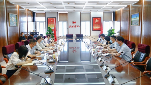 中國信保湖北分公司黨委書記、總經(jīng)理劉正茂一行到訪宜化集團(tuán)