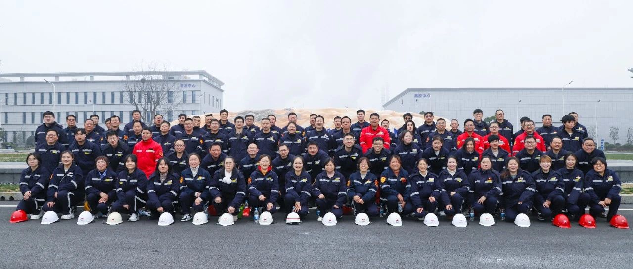 凝聚奮進(jìn)力量，股份公司干部職工參觀田家河新項(xiàng)目